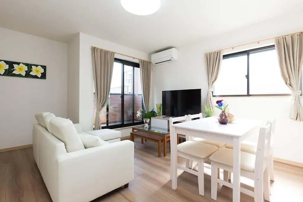 Brown House Villa Osaka 0*,